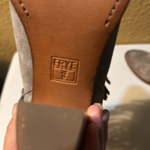 Frye Fringe Dark Grey Booties. Size 8.5 B - Picture 7 of 12